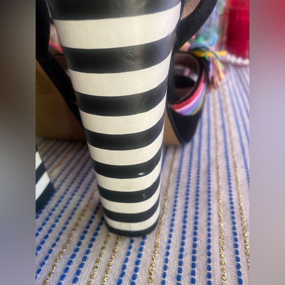BETSEY JOHNSON 1970s Style Striped Pom Pom Platform Heels size 5.5 - Picture 15 of 16